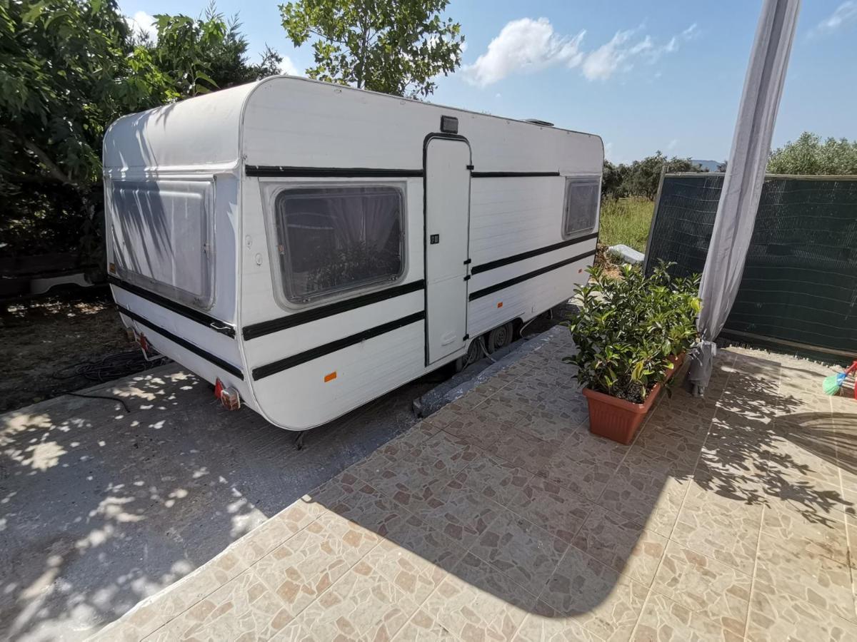 Green Garden Caravan Hotel Agrilia Luaran gambar